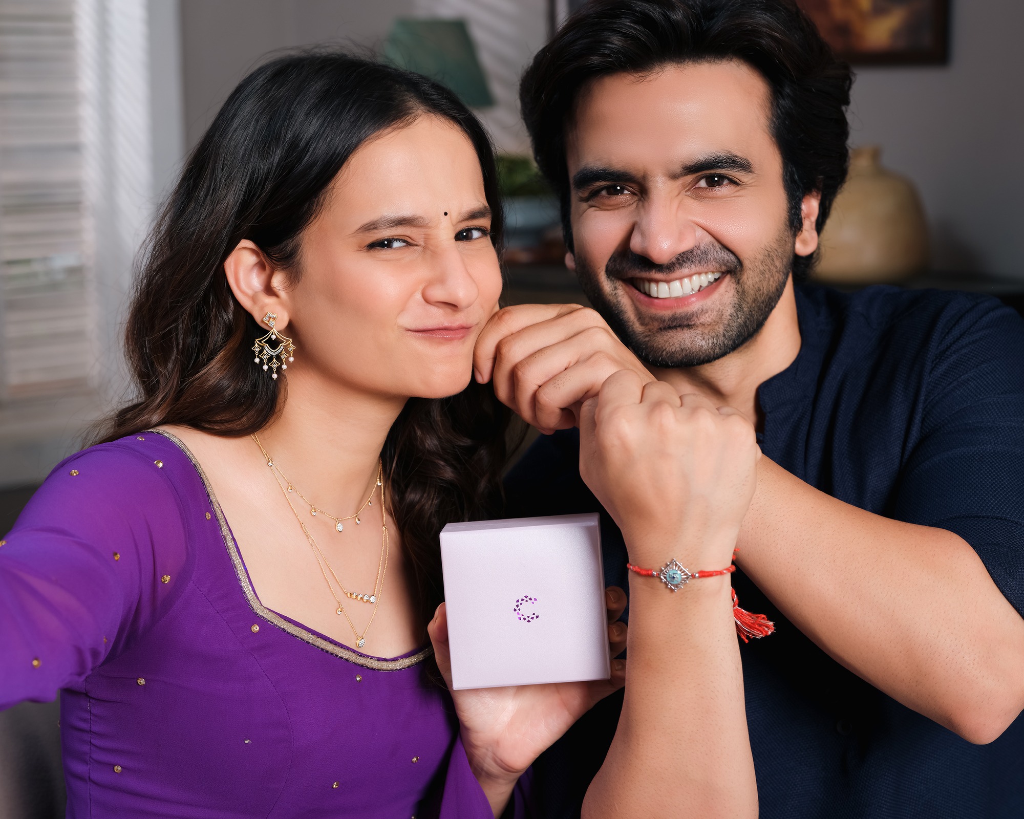 Top Happy Rakhi Soulies, Quotes and Messages for Rakshabandhan