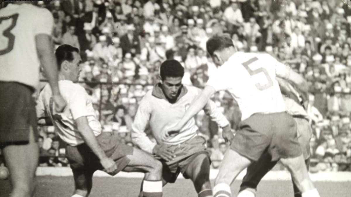 1962, the World Cup of Modesty… (Last Tango, review)