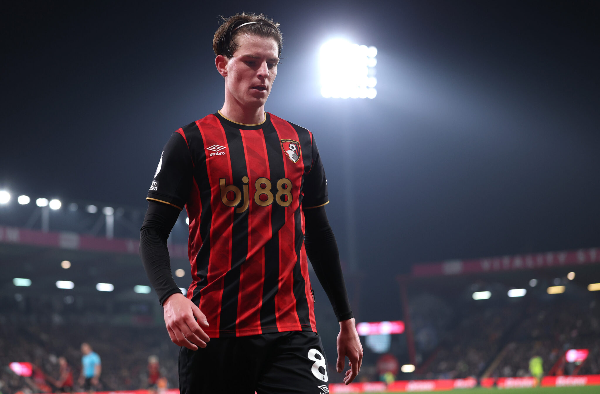 Chelsea and Man United battle for Bournemouth star Scott
